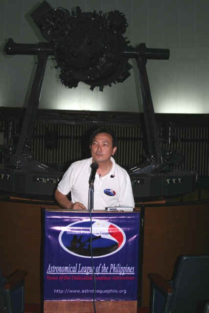060805_yu-w.jpg (62618 bytes)