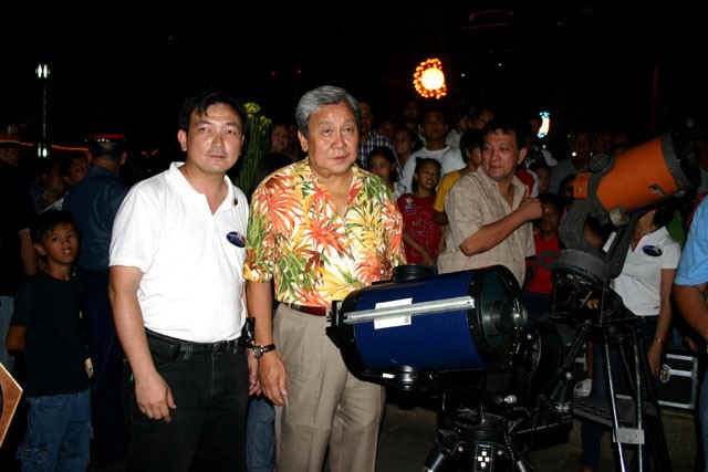 070218-z26.jpg (77448 bytes)