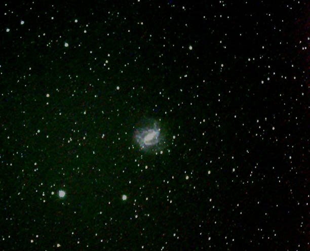 050409m83_stack_final-crop.jpg (43790 bytes)