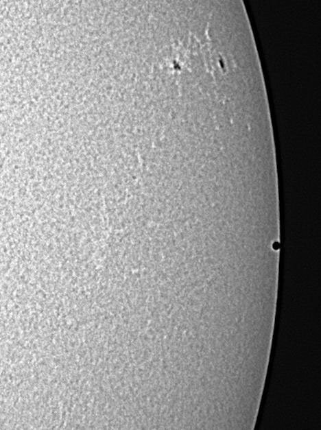 061109mercury_trans_nassr.jpg (58120 bytes)